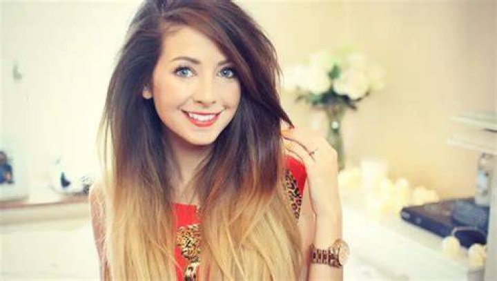 Zoella Age, Net worth: Bio-Wiki, Kids, Weight, Wife